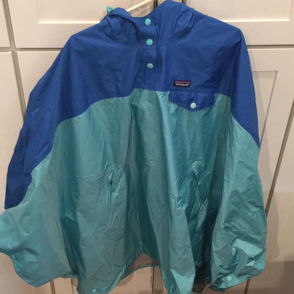Patagonia Other - Women’s Patagonia Torrentshell Rain Poncho